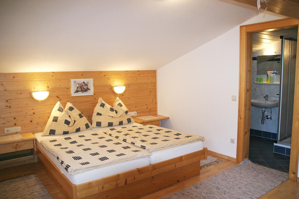 Edthof Apartment Lungotz Luaran gambar